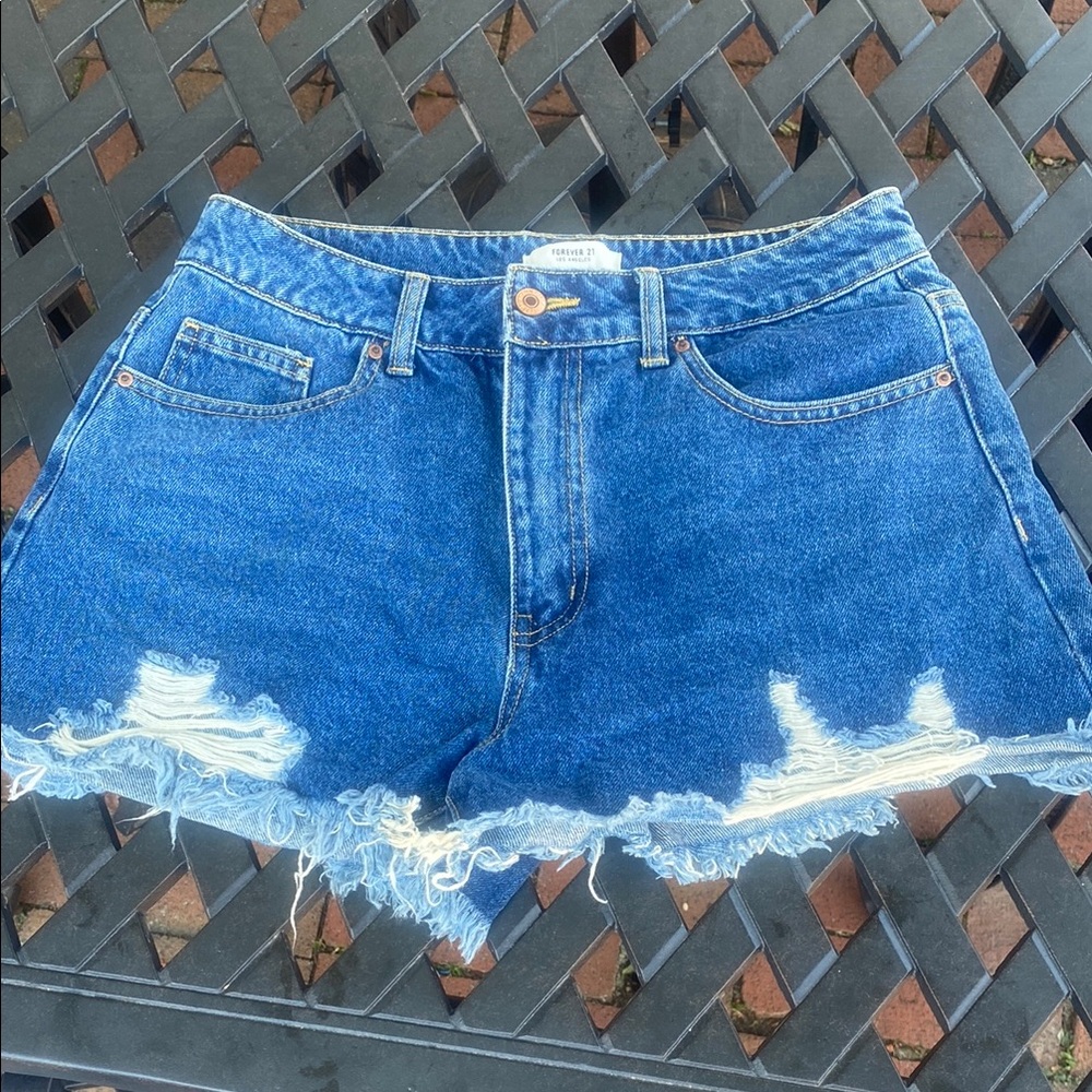 NWOT Forever 21 Blue Jean Shorts Distressed Cut-Off